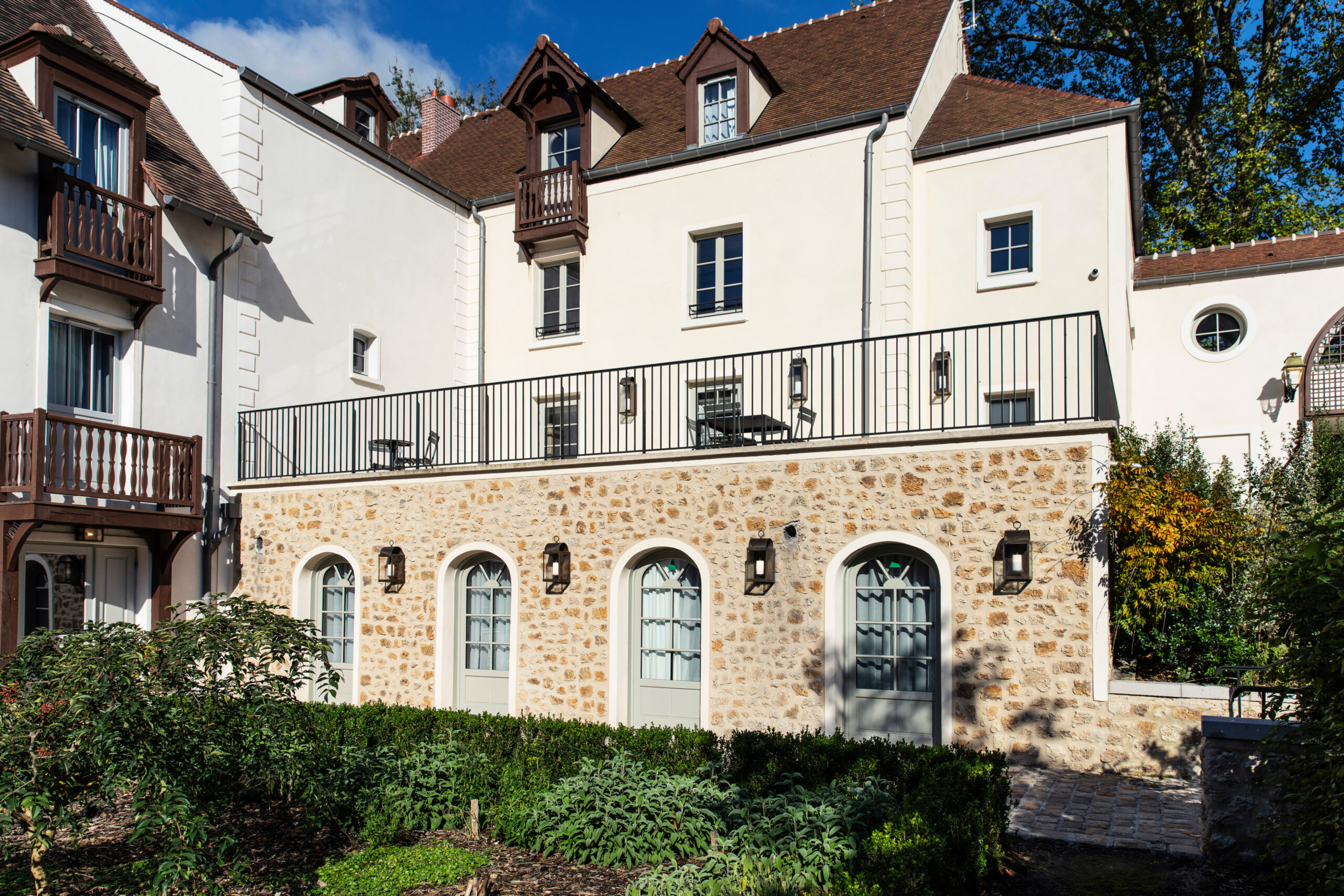 Domaine Montcel Dolce Versailles pierre de parement ORSOL collection Meulière ocre jaune