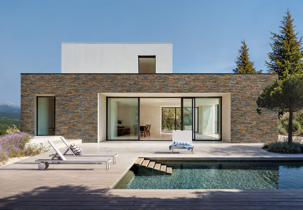 Magnifique villa avec parement en pierre Strata ORSOL